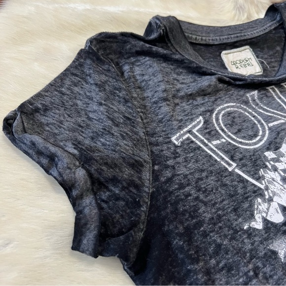 THE BUCKLE “Tour ‘79 Racing” Tee with Mustang - Picture 3 of 9